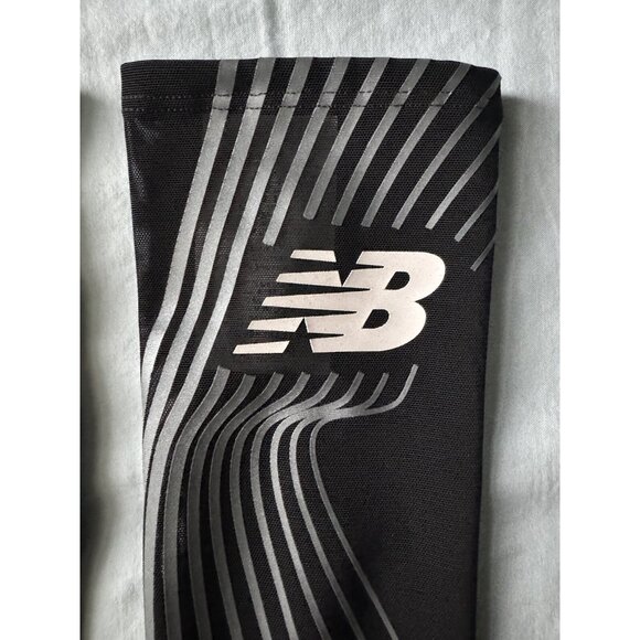 New Balance 2023 Pro Elite Issue Prodigy Racing Arm Black Sleeves Size Small - Picture 2 of 14
